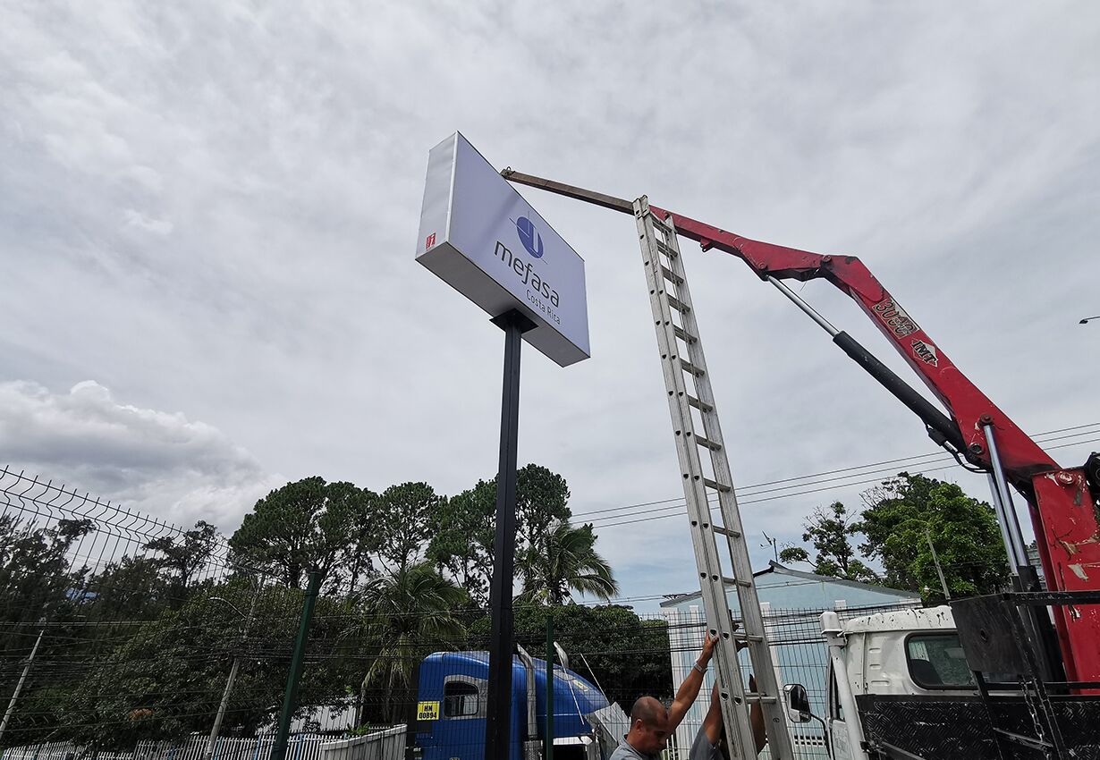 Caja de Luz Proyecto instalado